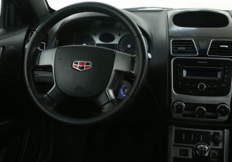 Подержанный автомобиль Geely Emgrand EC7 Sedan 2013 года (14 фото)