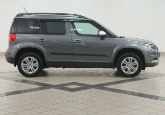 Подержанный автомобиль Skoda Yeti 2017 года (5 фото)