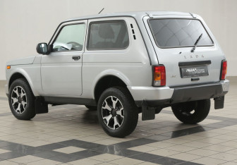 Подержанный автомобиль LADA (ВАЗ) 2121 (4x4) 2020 года (2 фото)