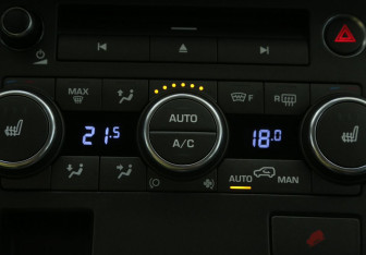 Подержанный автомобиль Land Rover Range Rover Evoque 2012 года (20 фото)