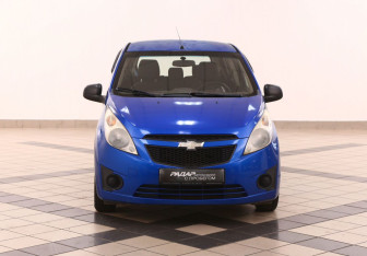 Подержанный автомобиль Chevrolet Spark 2011 года (3 фото)