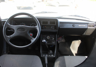 Подержанный автомобиль LADA (ВАЗ) 2107 2012 года (13 фото)