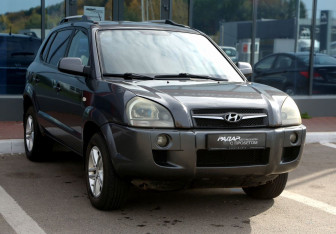 Подержанный автомобиль Hyundai Tucson 2008 года (1 фото)