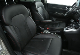 Подержанный автомобиль Haval H6 2017 года (10 фото)