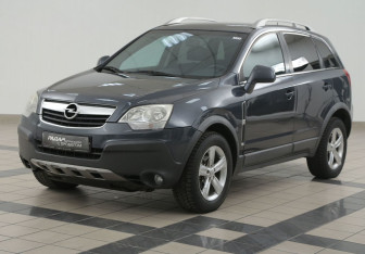 Подержанный автомобиль Opel Antara 2008 года (8 фото)
