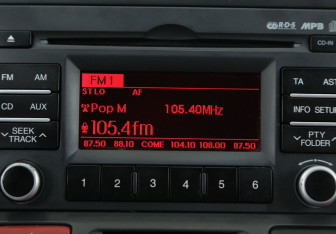 Подержанный автомобиль Kia Rio Sedan 2011 года (13 фото)