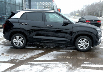 Подержанный автомобиль Hyundai Creta 2022 года (7 фото)