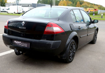Подержанный автомобиль Renault Megane Sedan 2008 года (6 фото)