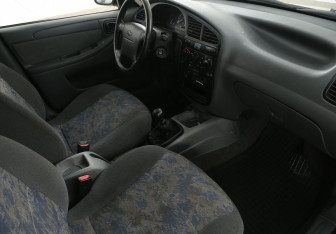 Подержанный автомобиль Chevrolet Lanos 2007 года (9 фото)