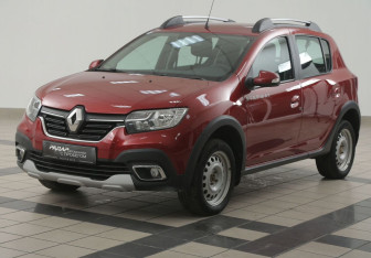 Подержанный автомобиль Renault Sandero 2020 года (8 фото)