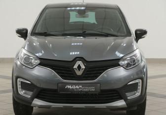 Подержанный автомобиль Renault Kaptur 2017 года (6 фото)