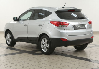 Подержанный автомобиль Hyundai ix35 2013 года (2 фото)