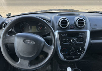 Подержанный автомобиль LADA (ВАЗ) Granta Liftback 2017 года (9 фото)