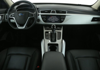 Подержанный автомобиль Geely Atlas 2021 года (12 фото)