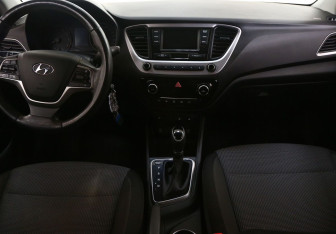 Подержанный автомобиль Hyundai Solaris Sedan 2017 года (9 фото)