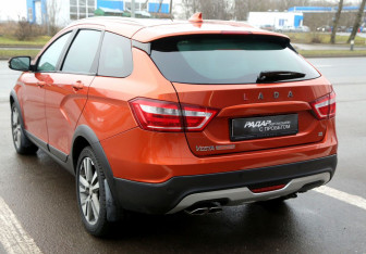 Подержанный автомобиль LADA (ВАЗ) Vesta Wagon 2018 года (3 фото)