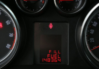 Подержанный автомобиль Opel Mokka 2012 года (19 фото)