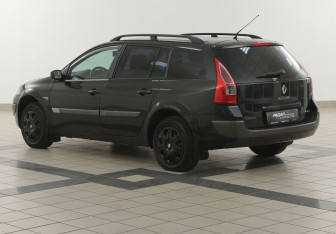 Подержанный автомобиль Renault Megane Wagon 2006 года (2 фото)