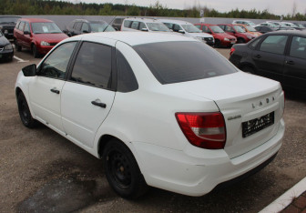 Подержанный автомобиль LADA (ВАЗ) Granta Sedan 2019 года (5 фото)