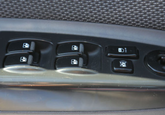 Подержанный автомобиль Kia Rio Hatchback 2011 года (17 фото)