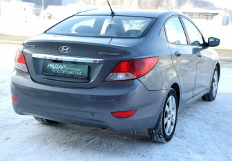 Подержанный автомобиль Hyundai Solaris Sedan 2013 года (6 фото)