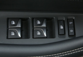 Подержанный автомобиль Changan UNI-K 2023 года (17 фото)