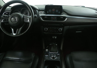 Подержанный автомобиль Mazda 6 Sedan 2015 года (13 фото)
