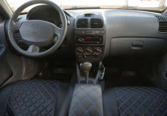 Подержанный автомобиль Hyundai Accent Sedan 2008 года (12 фото)