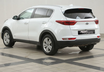 Подержанный автомобиль Kia Sportage 2018 года (2 фото)