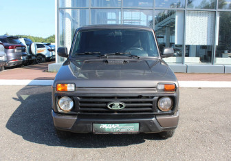 Подержанный автомобиль LADA (ВАЗ) 2121 (4x4) 2017 года (2 фото)