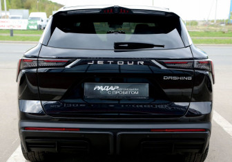 Подержанный автомобиль Jetour Dashing 2023 года (5 фото)