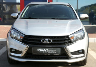 Подержанный автомобиль LADA (ВАЗ) Vesta Sedan 2018 года (2 фото)