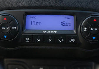 Подержанный автомобиль Hyundai ix35 2013 года (17 фото)