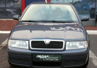Подержанный автомобиль Skoda Octavia Liftback 2008 года (2 фото)