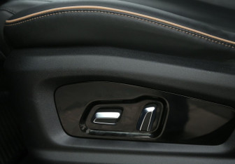 Подержанный автомобиль Omoda C5 2023 года (20 фото)