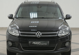 Подержанный автомобиль Volkswagen Tiguan 2013 года (6 фото)