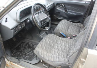 Подержанный автомобиль LADA (ВАЗ) 2115 2002 года (10 фото)
