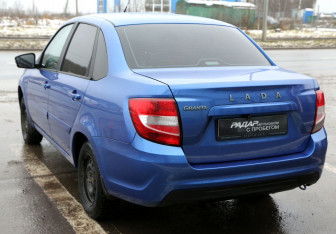Подержанный автомобиль LADA (ВАЗ) Granta Sedan 2020 года (4 фото)