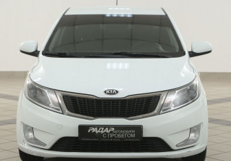 Подержанный автомобиль Kia Rio Sedan 2014 года (6 фото)