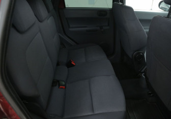 Подержанный автомобиль Mitsubishi Colt Hatchback 2006 года (11 фото)