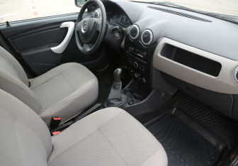 Подержанный автомобиль LADA (ВАЗ) Largus Wagon 2016 года (9 фото)