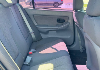 Подержанный автомобиль Hyundai Elantra Sedan 2008 года (12 фото)