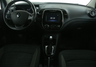 Подержанный автомобиль Renault Kaptur 2019 года (12 фото)