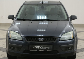 Подержанный автомобиль Ford Focus Wagon 2006 года (6 фото)
