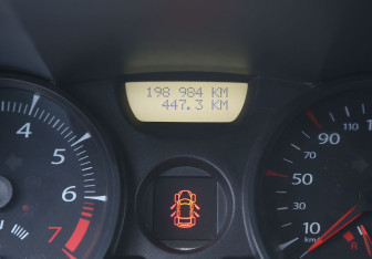 Подержанный автомобиль Renault Megane Sedan 2007 года (17 фото)