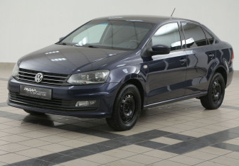 Подержанный автомобиль Volkswagen Polo Sedan 2016 года (8 фото)