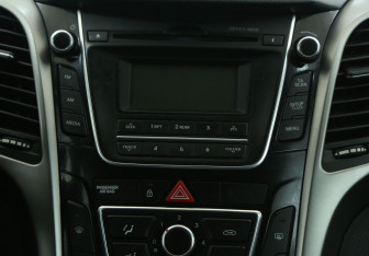 Подержанный автомобиль Hyundai i30 Hatchback 2013 года (13 фото)