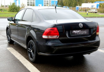 Подержанный автомобиль Volkswagen Polo Sedan 2014 года (4 фото)