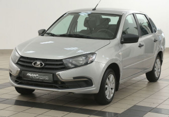 Подержанный автомобиль LADA (ВАЗ) Granta Sedan 2019 года (8 фото)