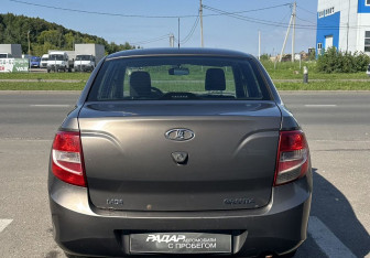 Подержанный автомобиль LADA (ВАЗ) Granta Sedan 2014 года (5 фото)
